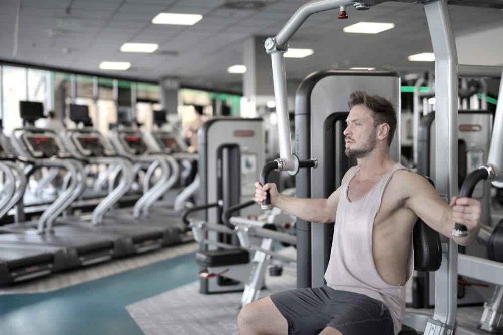 How Long to Rest Between Sets: The Science of Muscle Recovery